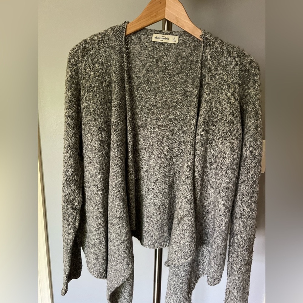 Abercrombie Kids, gray Sweater, size XL